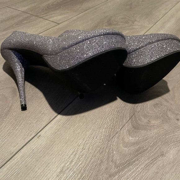 NWOB Charlotte Russe Glitter Classic Pump - Picture 7 of 8